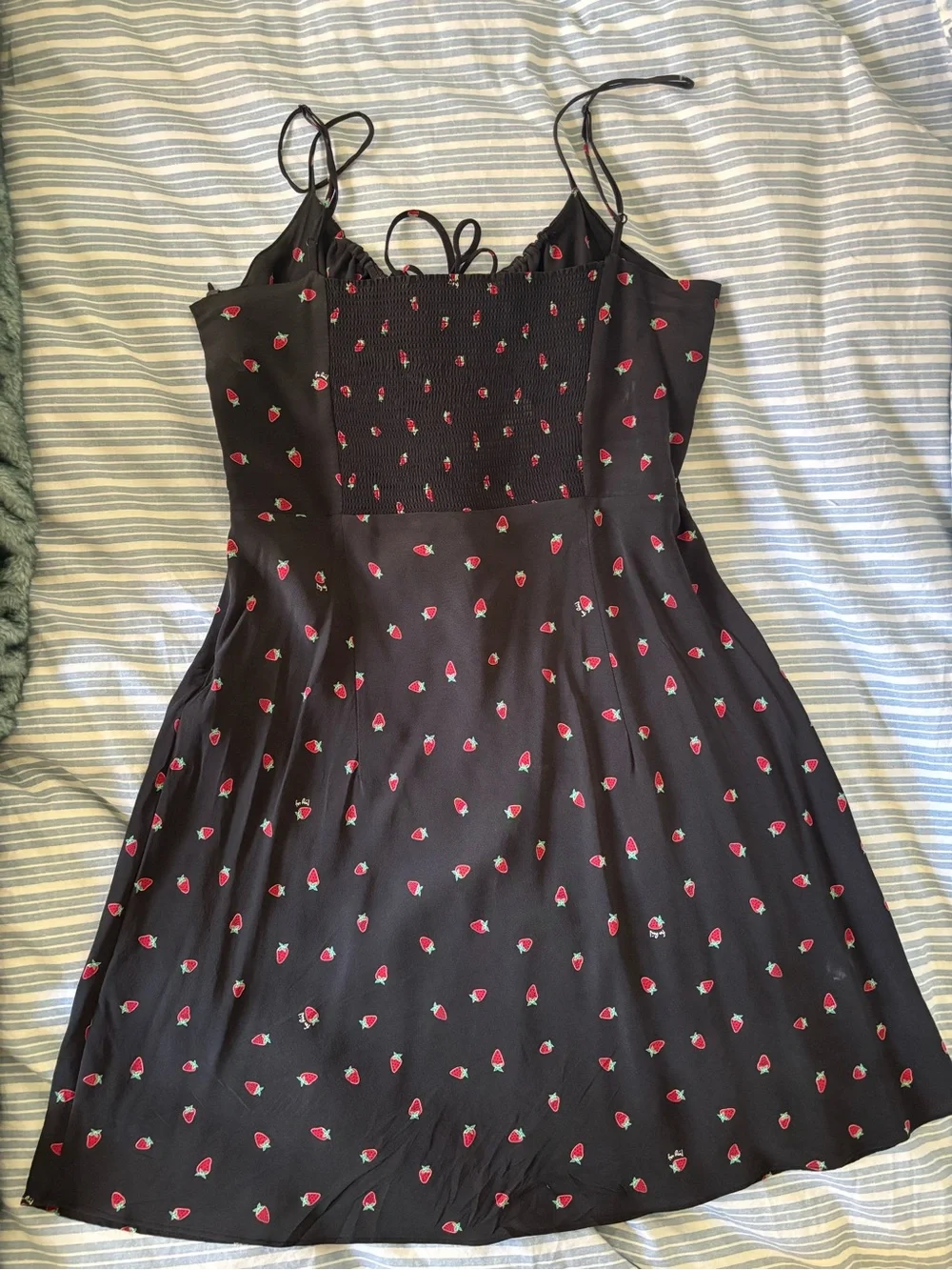 Realisation Par Inez Dress in Black Strawberry - Picture 3 of 6